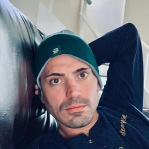 Meet your Posher, Jason